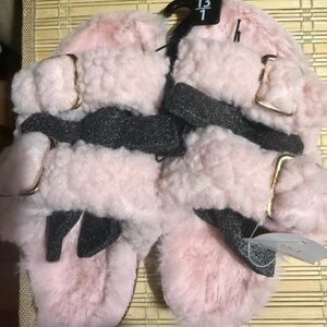 Wonder Nation Pink and Gray Fuzzy Kids Sandals